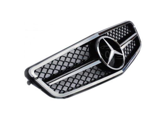 Тунинг решетка за Mercedes Benz W204 (2007-2014) C63 AMG дизайн – хром