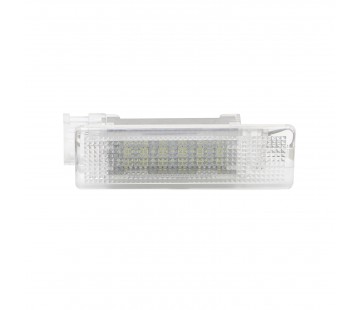LED плафон в багажника за VW