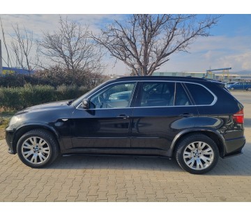 Добавки за прагове Maxton design за BMW X5 E70 (2010-2013)