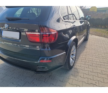 Добавки за задна броня Maxton design за BMW X5 E70 (2010-2013)